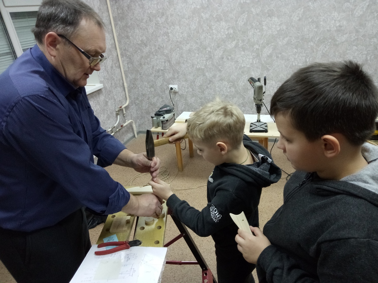 КЛУБ «САМ САМЫЧ» ПО ИЗГОТОВЛЕНИЮ ПОДЕЛОК ИЗ ДЕРЕВА  ИЛИ НОВОЕ РАСПИСАНИЕ КЛУБА «САМ САМЫЧ»